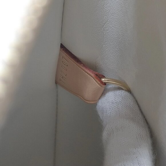 Louis Vuitton Houston Yellow Vernis Hand Bag mon500-100925 - Picture 15 of 16